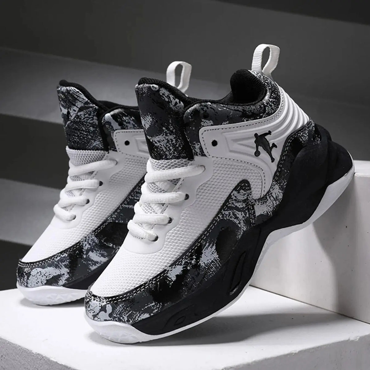 2025 New Boys Brand Basketball Shoes for Kids Sneakers Thick Sole Non-slip Children Sports Shoes Child Boy Basket Trainer Shoes